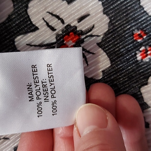 Woman's top - Picture 8 of 9